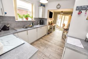 KITCHEN- click for photo gallery